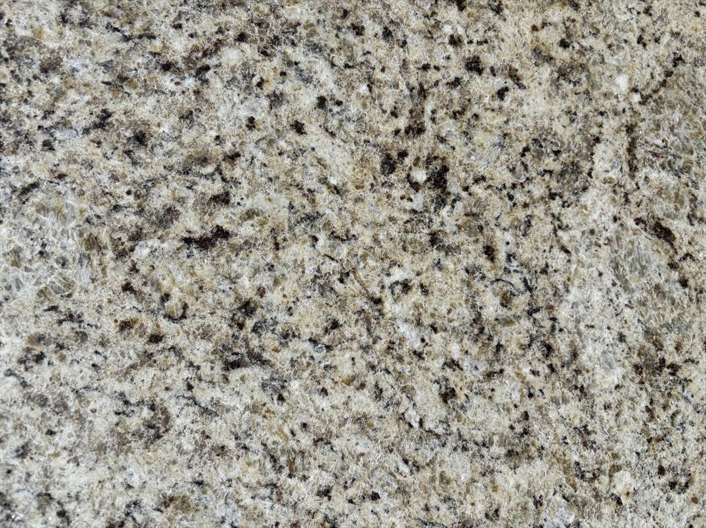 Giallo Ornamental
